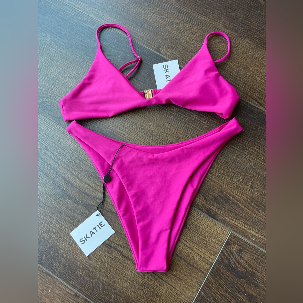 Brand New Skatie Bikini Fuchsia